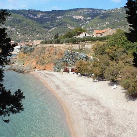 Apartments And Rooms By The Sea Komiza, Vis - 2431 Buitenkant foto