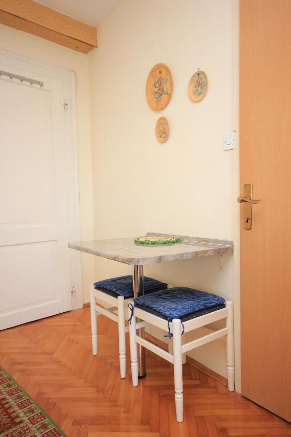 Apartments And Rooms By The Sea Komiza, Vis - 2431 Buitenkant foto