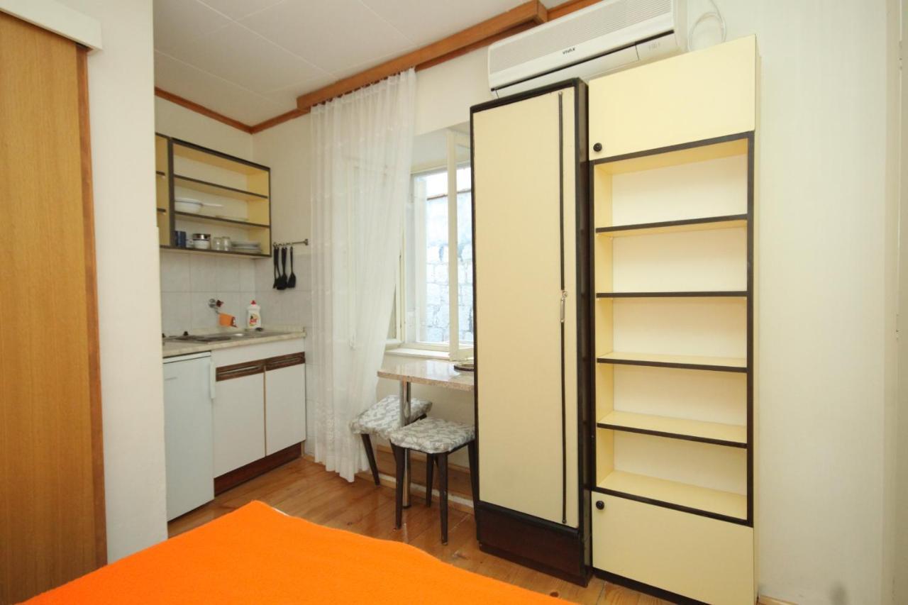 Apartments And Rooms By The Sea Komiza, Vis - 2431 Buitenkant foto